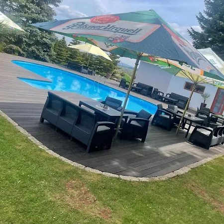 Tadeasovy Domky Guest house