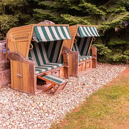 Tadeasovy Domky Guest house